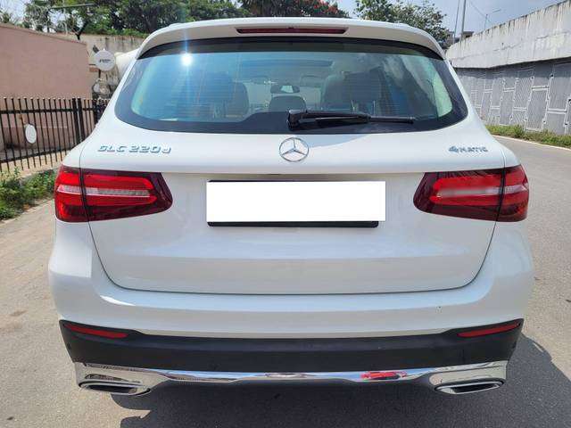 https://images10.gaadi.com/usedcar_image/4226694/original/processed_610eccc0b5f7781f685fdeb08e5e8592.jpg?imwidth=6402