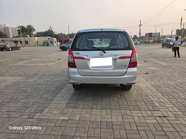 https://images10.gaadi.com/usedcar_image/4226711/original/processed_9b9f8e9107fd3bd3330fd8b6a0a41578.jpeg?imwidth=6402