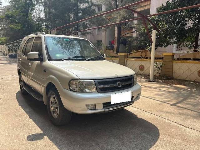 https://images10.gaadi.com/usedcar_image/4226721/original/processed_01d590e9-108a-4c55-91c3-3f098b911383.jpg?imwidth=6400