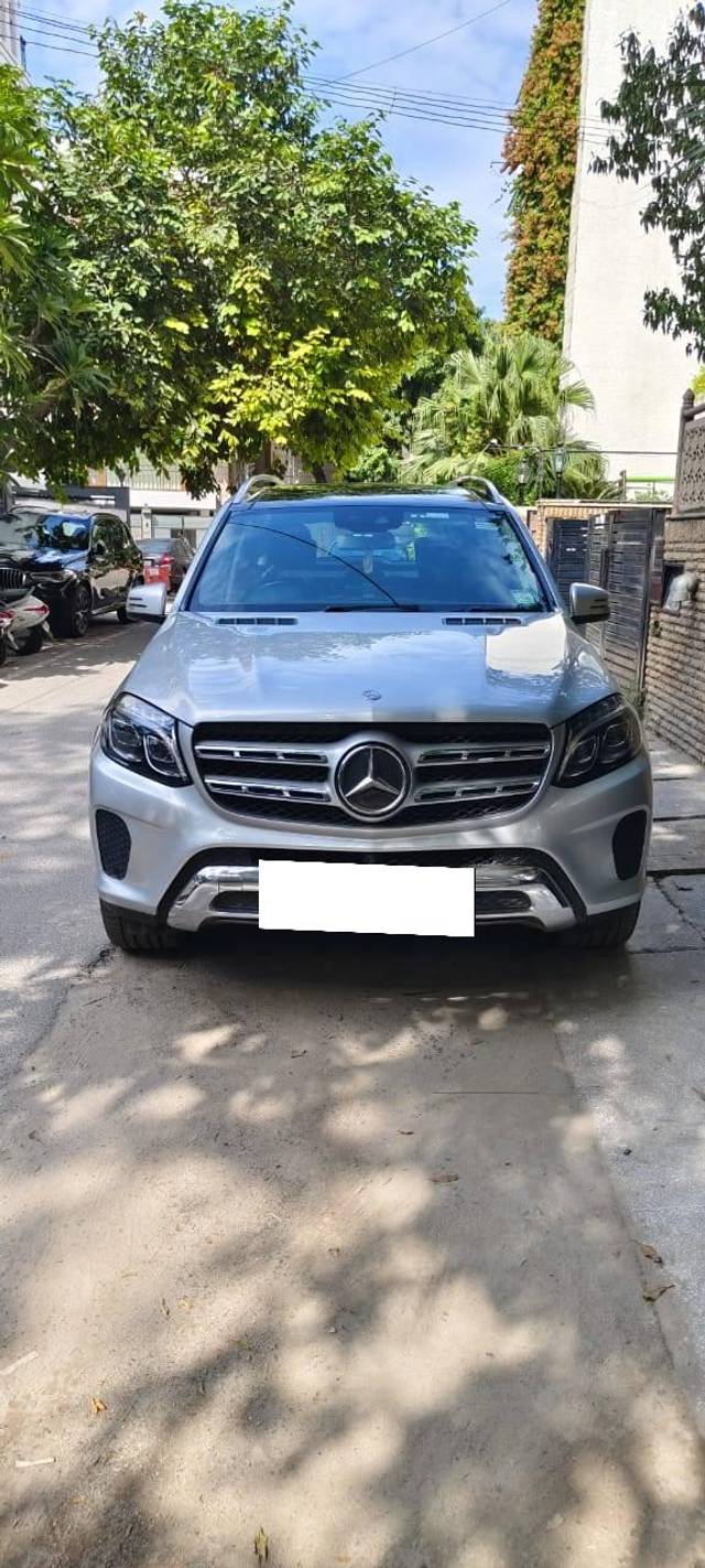 https://images10.gaadi.com/usedcar_image/4226729/original/processed_da5307f1f57845bbe8ab8dc5668a1b2e.jpg?imwidth=6400