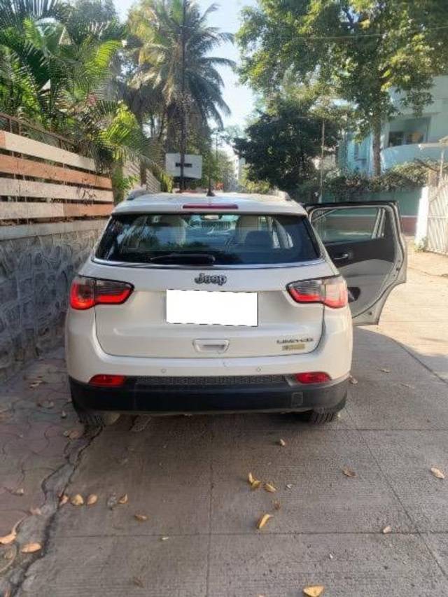 https://images10.gaadi.com/usedcar_image/4226788/original/processed_d1e0d193-a9c0-495f-8afd-bb2b9059f5ac.jpg?imwidth=6402