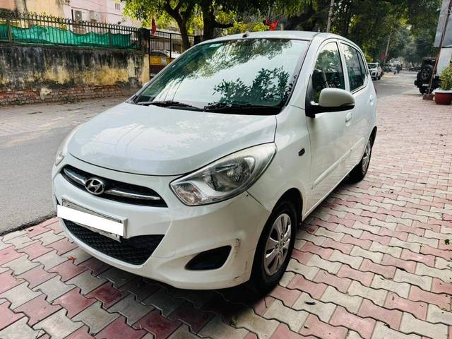 https://images10.gaadi.com/usedcar_image/4226800/original/processed_45709595ca6da69e696b4f7e9e308c6c.jpeg?imwidth=6402