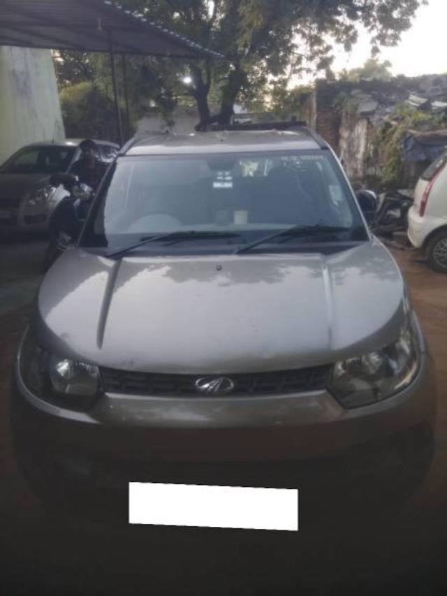 https://images10.gaadi.com/usedcar_image/4226825/original/processed_879dce95-3033-4f4d-b8d3-9011d9e2a484.jpg?imwidth=6400