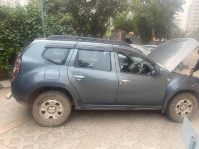 https://images10.gaadi.com/usedcar_image/4226845/original/62d4175fac8b6a5bbab3653bb9bdd7a7.jpg?imwidth=6401