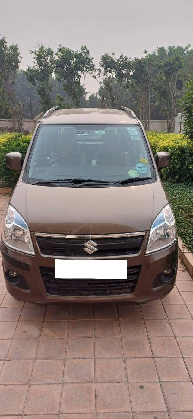 https://images10.gaadi.com/usedcar_image/4226847/original/13c016c0cd68ef35d2b9dc9cf01adc38.jpg?imwidth=6402