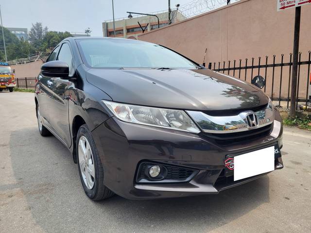 https://images10.gaadi.com/usedcar_image/4226854/original/processed_9430441d31262c8f766592eb76571557.jpg?imwidth=6400