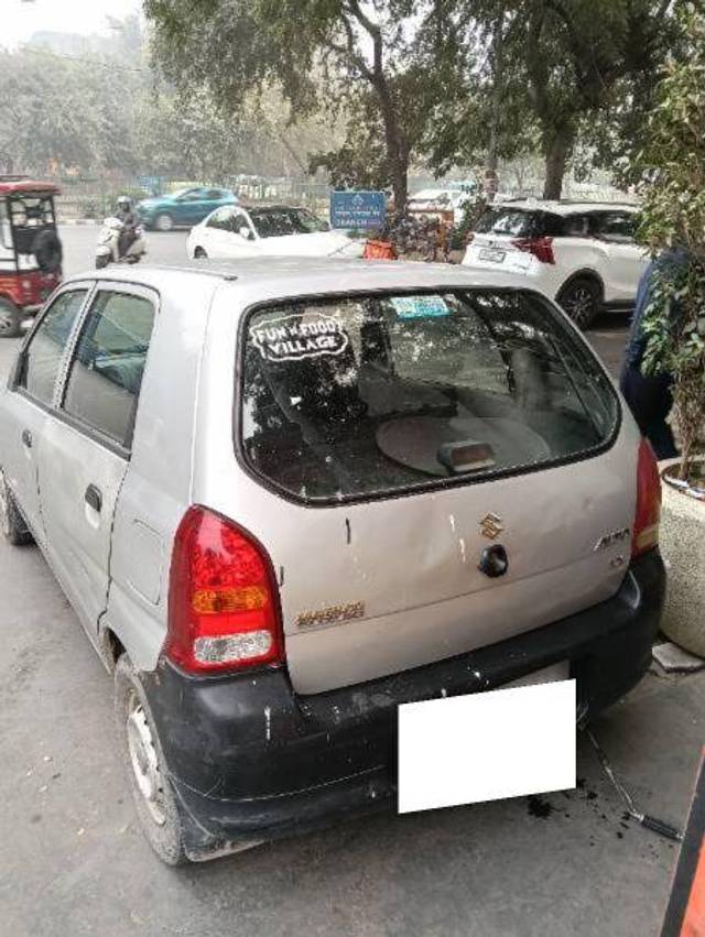 https://images10.gaadi.com/usedcar_image/4227018/original/9f335cf57468b46e8b436adf9a4e0bbc.jpg?imwidth=6401