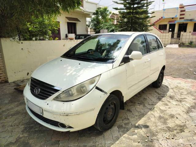 https://images10.gaadi.com/usedcar_image/4227118/original/620160f97b1d00378d2e3638f1bb02b9.jpg?imwidth=6402