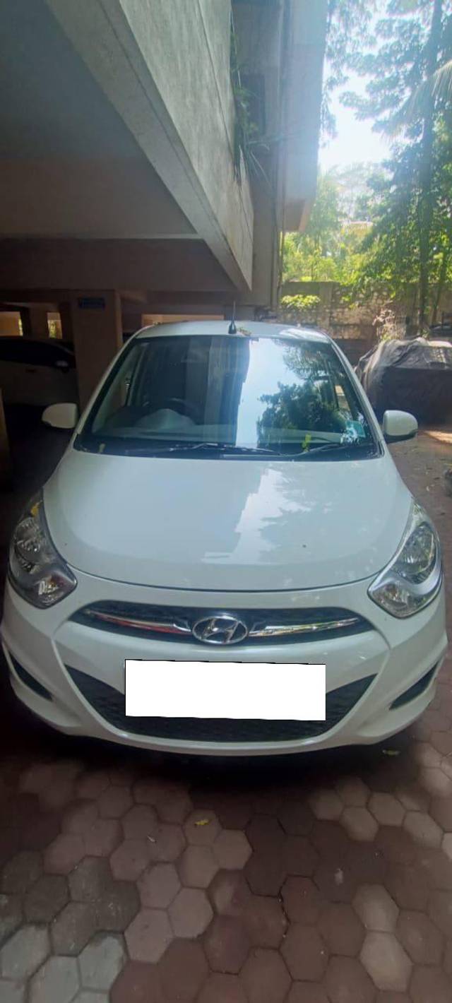 https://images10.gaadi.com/usedcar_image/4227128/original/processed_f56da3bcb7cf73ef628bcc818c0ba5c5.jpg?imwidth=6402