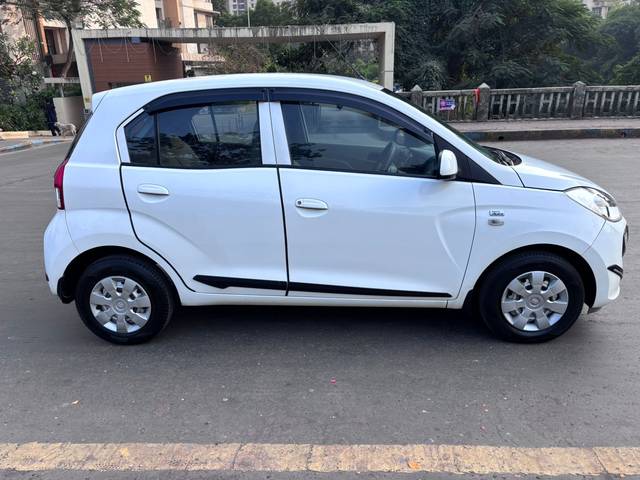 https://images10.gaadi.com/usedcar_image/4227163/original/b317f77eb097363204200639e4e0bb67.jpg?imwidth=6401