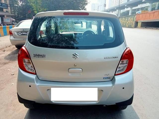 https://images10.gaadi.com/usedcar_image/4227204/original/processed_66bc4655bb26eadab930b79e108c0e05.jpeg?imwidth=6402