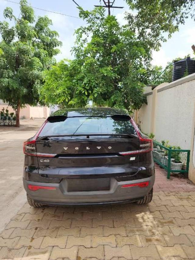 https://images10.gaadi.com/usedcar_image/4227251/original/processed_e1f8e591-f5c6-4391-aa55-507acd089029.jpg?imwidth=6402