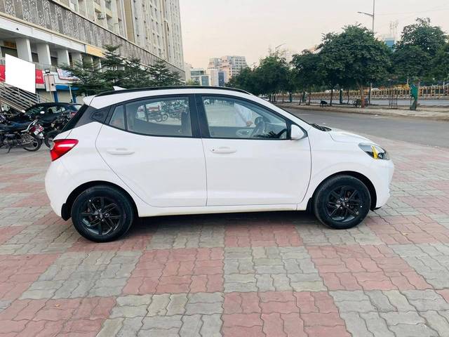 https://images10.gaadi.com/usedcar_image/4227261/original/processed_65340abda120ac4b1f83530a83740c85.jpg?imwidth=6401