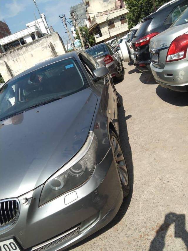 https://images10.gaadi.com/usedcar_image/4227308/original/processed_d2021795ba2c5ec86667e9c14aea2ee3.jpg?imwidth=6402