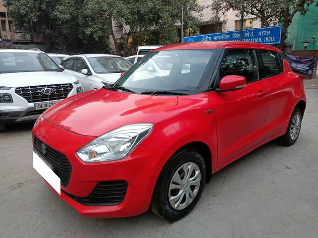 https://images10.gaadi.com/usedcar_image/4227423/original/processed_017508f3470f36be5aa4c037b5fc0c8d.jpg?imwidth=6402