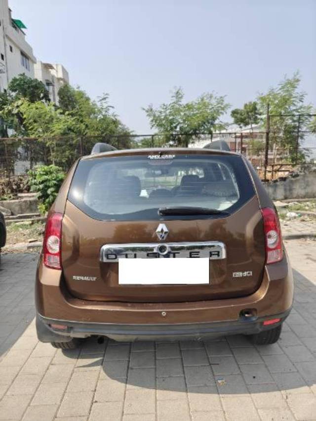 https://images10.gaadi.com/usedcar_image/4227567/original/processed_ad40b172-ab3a-493d-bb48-52ad4817f291.jpg?imwidth=6401