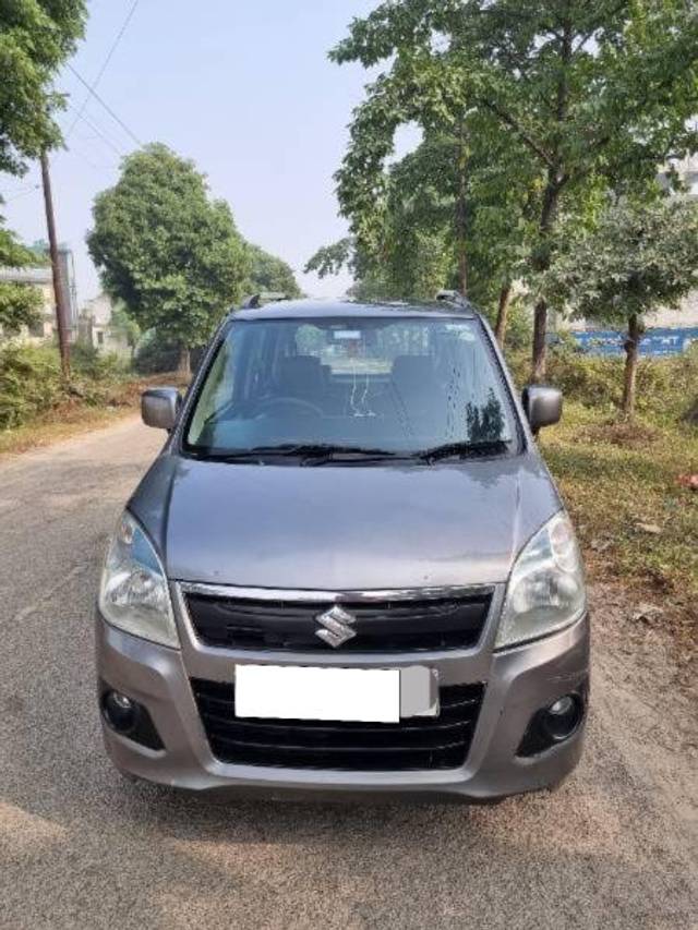 https://images10.gaadi.com/usedcar_image/4227633/original/processed_6af209f9-1b6c-40c6-9fd6-701065d116ad.jpg?imwidth=6400