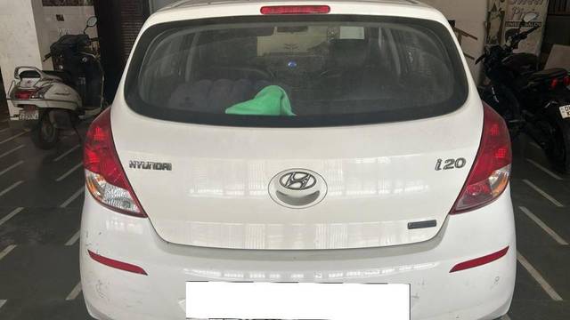 https://images10.gaadi.com/usedcar_image/4227754/original/de0726da15b1f543d4417979463952d2.jpeg?imwidth=6401