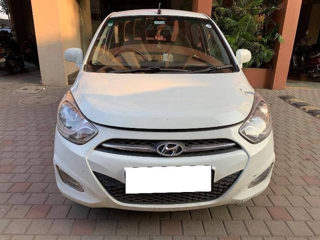 https://images10.gaadi.com/usedcar_image/4227757/original/e7a9c4c15cfe7bd6b158069420ab4477.jpg?imwidth=6400