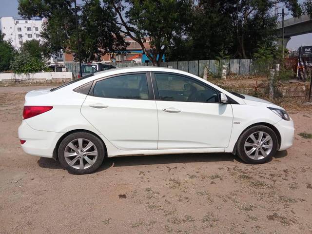 https://images10.gaadi.com/usedcar_image/4227940/original/processed_b225a0fc5d8f95ea6d129b4ac052d863.jpg?imwidth=6401