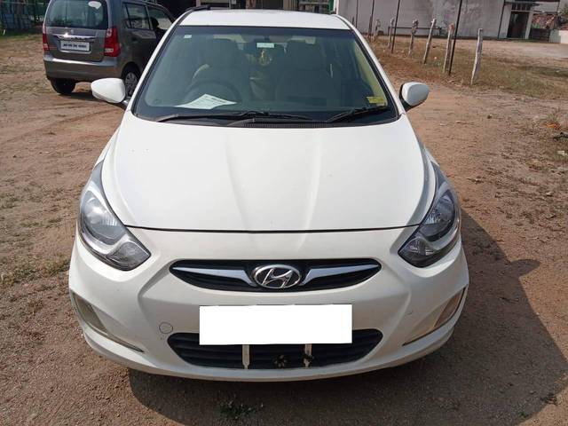 https://images10.gaadi.com/usedcar_image/4227940/original/processed_fddef29f781f7c9c5fe96e103e6a89b3.jpg?imwidth=6400