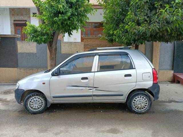 https://images10.gaadi.com/usedcar_image/4228008/original/cd1616bc9ddb072bc617ae61af451c20.jpg?imwidth=6402