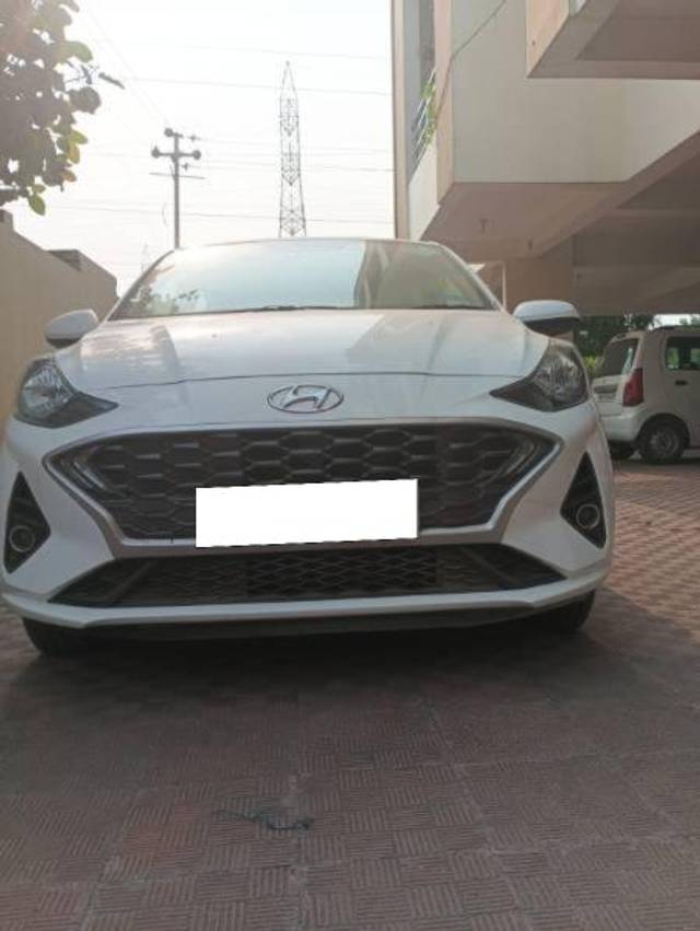 https://images10.gaadi.com/usedcar_image/4228151/original/processed_913bb948-65a4-463d-aae8-a21cd0d112c6.jpg?imwidth=6400