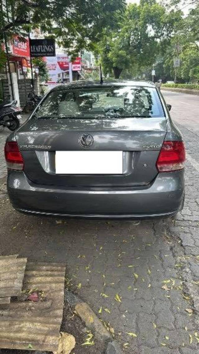 https://images10.gaadi.com/usedcar_image/4228236/original/processed_b6a119a9-1764-4e5d-a120-dfad02ee9100.jpg?imwidth=6401