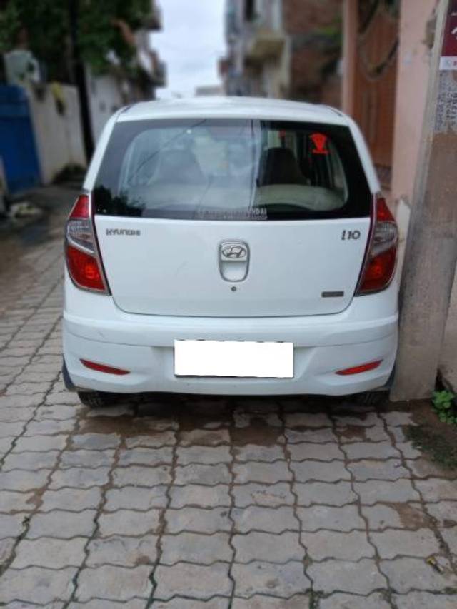 https://images10.gaadi.com/usedcar_image/4228274/original/processed_ee19130a-f28a-4f44-b0a4-ea9c8e1347e8.jpeg?imwidth=6401