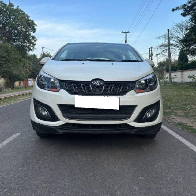 https://images10.gaadi.com/usedcar_image/4228279/original/processed_2a0bdca6-0103-43b9-9ccc-731f43749118.jpg?imwidth=6400