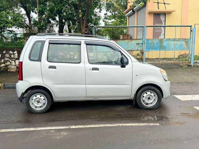 https://images10.gaadi.com/usedcar_image/4228359/original/93dc574add91a49b6950803b29fd12e9.jpg?imwidth=6401