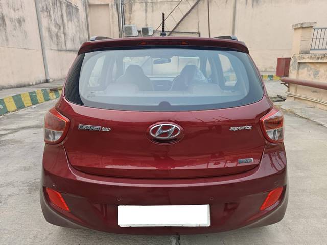 https://images10.gaadi.com/usedcar_image/4228387/original/processed_fc59bce2bfed15a88e7263d06098e26a.jpg?imwidth=6402