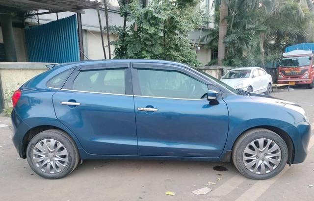 https://images10.gaadi.com/usedcar_image/4228414/original/processed_bae1a8ac7012780795293766ef203ba0.jpeg?imwidth=6401