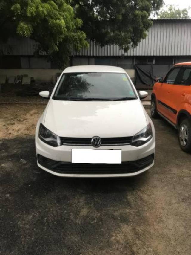 https://images10.gaadi.com/usedcar_image/4228472/original/processed_db07edd6-47d9-414a-a8cd-bfc3d1bdb7be.jpeg?imwidth=6402