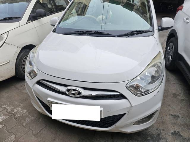 https://images10.gaadi.com/usedcar_image/4228567/original/processed_5b9883e570a3a64a2574e0acd7c959a5.jpg?imwidth=6400