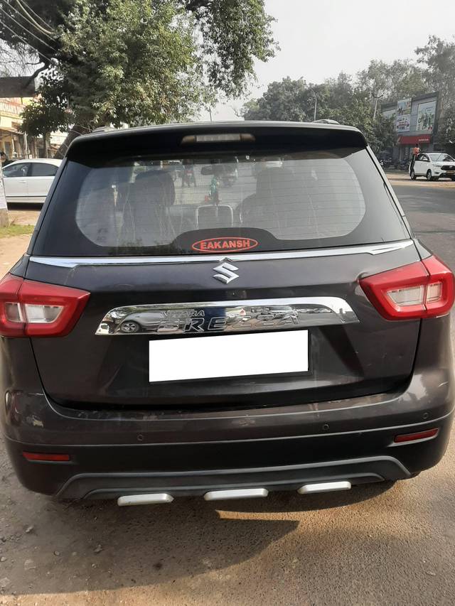 https://images10.gaadi.com/usedcar_image/4228596/original/processed_35a57028-967d-4425-b736-d60ed72142d0.jpg?imwidth=6401