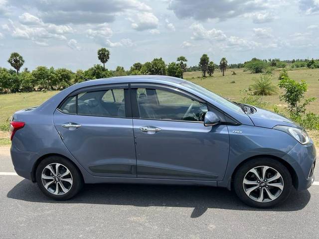 https://images10.gaadi.com/usedcar_image/4228647/original/processed_8130b4be-bb2c-4e4b-8b8c-a47be7c3db80.jpg?imwidth=6400