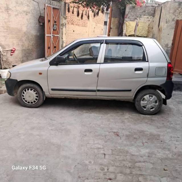 https://images10.gaadi.com/usedcar_image/4228705/original/processed_08ef92b3-a00f-458f-abb1-09e42aa3ebd1.jpeg?imwidth=6402