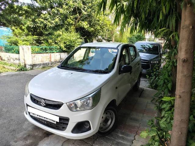 https://images10.gaadi.com/usedcar_image/4228709/original/processed_d954e5bb-19d4-4b05-9a7c-c0257593140d.jpg?imwidth=6401