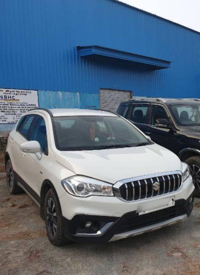 https://images10.gaadi.com/usedcar_image/4228713/original/processed_1d69ab8b-6595-4fad-8bed-588411a7cc72.jpg?imwidth=6400