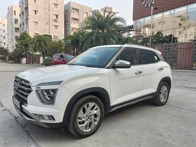 https://images10.gaadi.com/usedcar_image/4228938/original/3f0c13bee08d290c43209124a5262c81.jpg?imwidth=6400