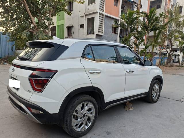 https://images10.gaadi.com/usedcar_image/4228938/original/processed_b62dfac95c8b52bc7a7c684183f94608.jpg?imwidth=6402