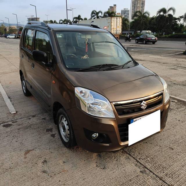 https://images10.gaadi.com/usedcar_image/4228954/original/processed_d45ba1d668dd733961b869ff20fed1e9.jpg?imwidth=6400