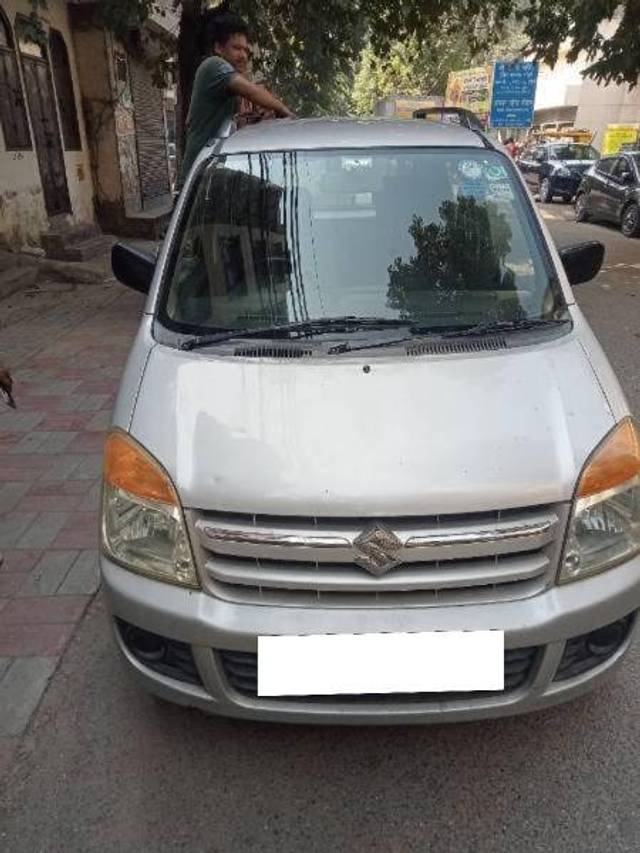 https://images10.gaadi.com/usedcar_image/4228958/original/af655cad716c693d35f310424de1fc30.jpg?imwidth=6402