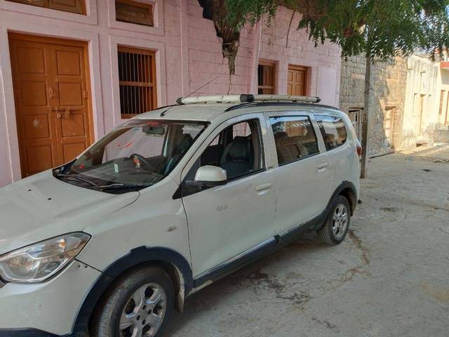 https://images10.gaadi.com/usedcar_image/4229013/original/d5254f6b168ecfd8b462f000de4e1b90.jpg?imwidth=6401