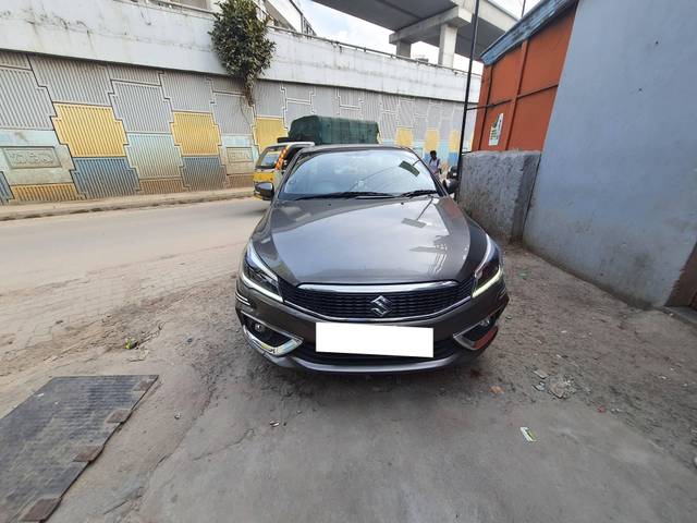 https://images10.gaadi.com/usedcar_image/4229022/original/processed_3270c86254c4de6d036f052f1858b03f.jpg?imwidth=6402