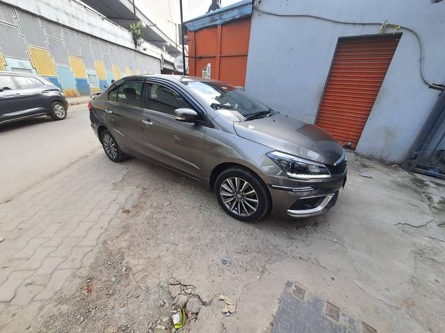 https://images10.gaadi.com/usedcar_image/4229022/original/processed_a7bbf2f8d8f0fb1c4abf3b9231e7e81c.jpg?imwidth=6400