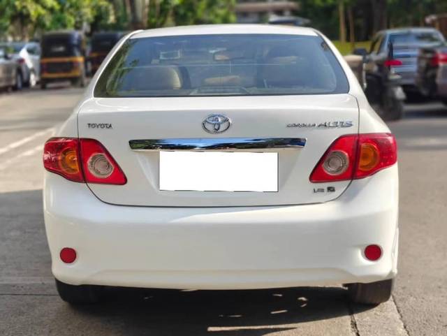 https://images10.gaadi.com/usedcar_image/4229027/original/processed_92f243c7fd3c9b80daaad5b992008358.jpg?imwidth=6401