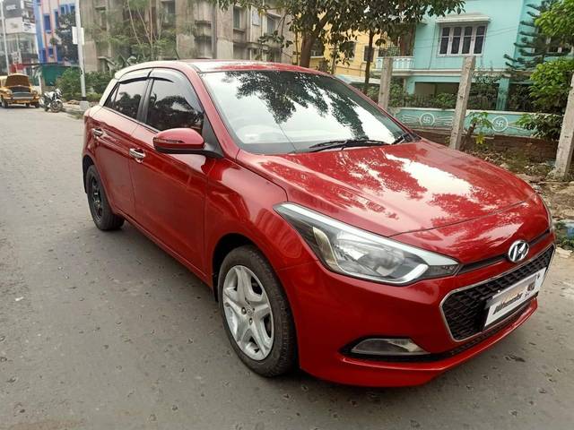 https://images10.gaadi.com/usedcar_image/4229065/original/processed_1c83489090b368354bd02a0e53cf3582.jpg?imwidth=6400