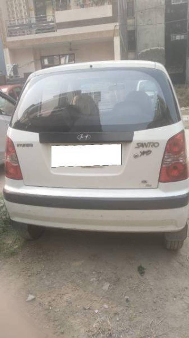 https://images10.gaadi.com/usedcar_image/4229094/original/f0c9fde96b92a9f0f4c93d4ac6105bce.jpg?imwidth=6401